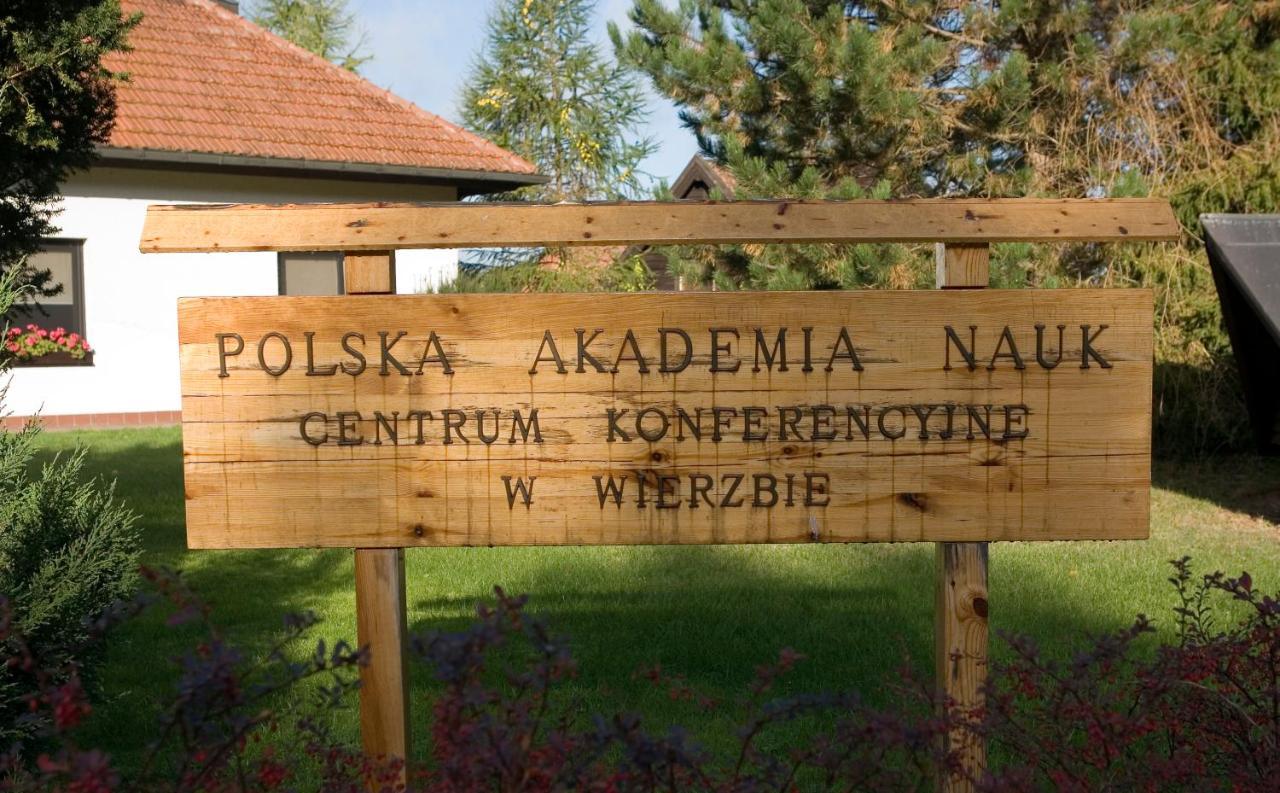 Pan Dom Pracy Tworczej W Wierzbie Wierzba Kültér fotó