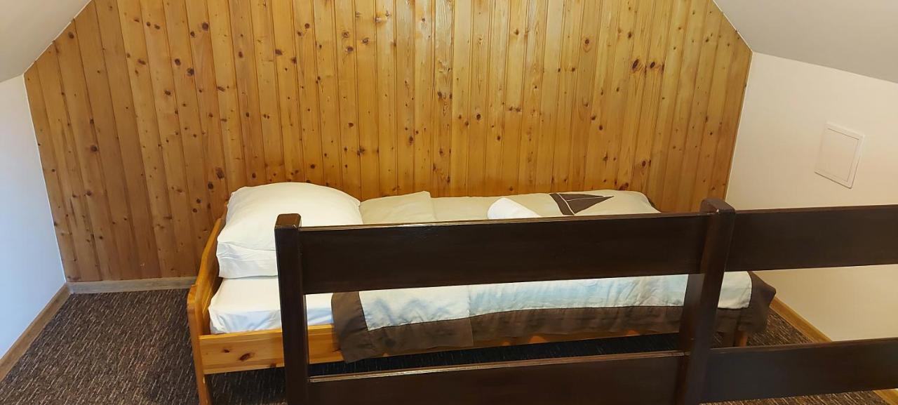 Pan Dom Pracy Tworczej W Wierzbie Wierzba Kültér fotó